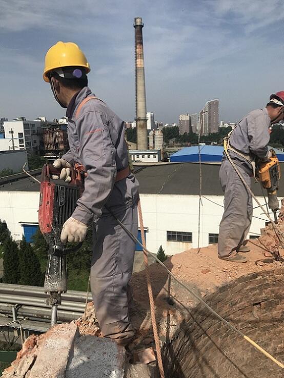 荊州煙囪人工拆除與機械拆除技術(shù)全解析 專業(yè)施工與安全實戰(zhàn)指南